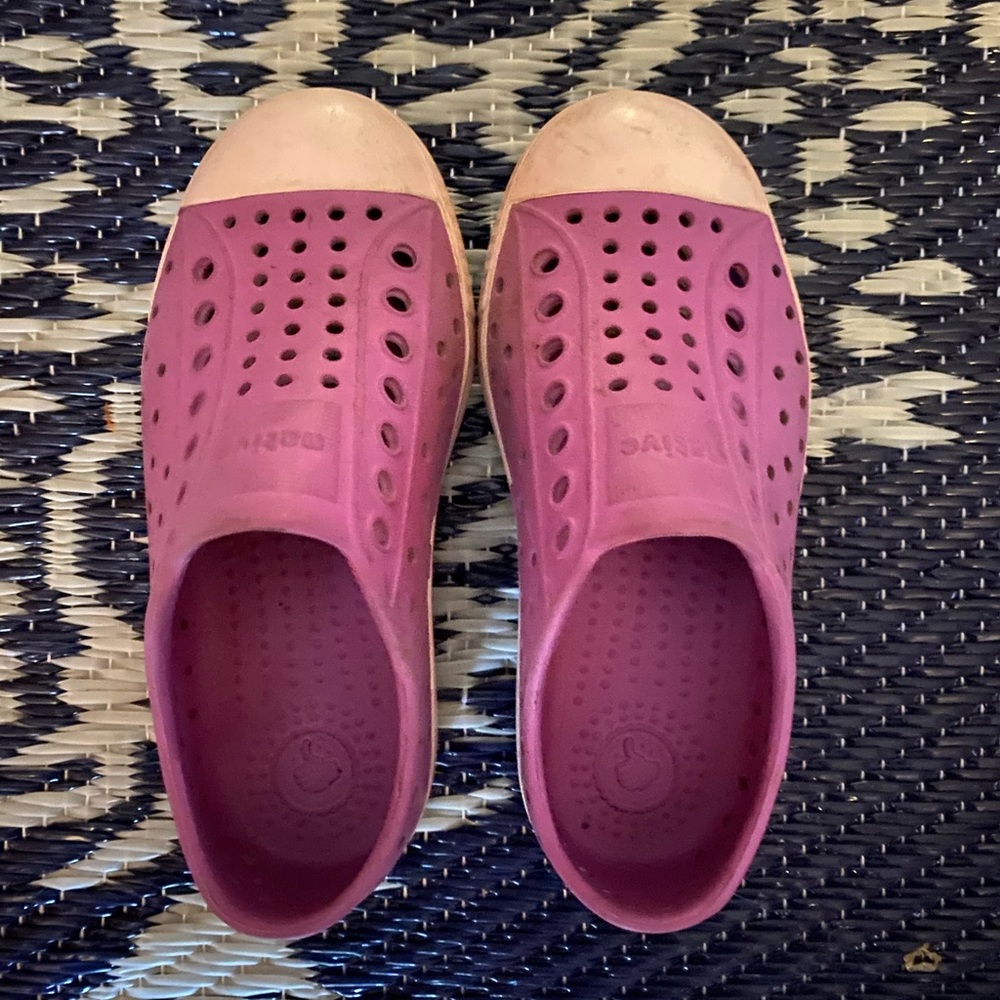 Native - Purple / Shell White Kids Shoes